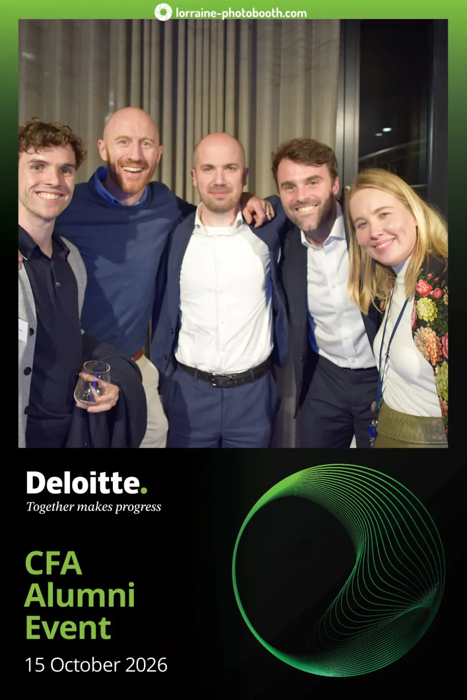 Tirage de la soirée CFA Alumni de Deloitte : cinq anciens côte à côte, au cadre Deloitte